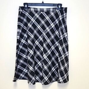 89th & Madison Black & White Plaid Midi Skirt